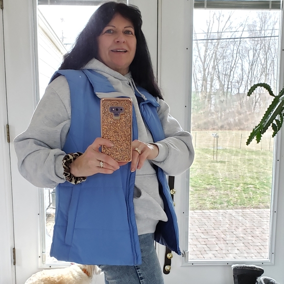 Meet your Posher, Brenda - Picture 1 of 1